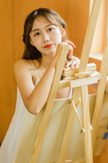 办公室丝袜女校长小说
