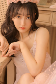 丰满又大又圆美乳